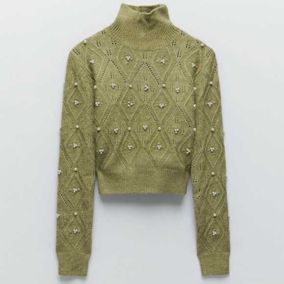 ZARA Knit Pea Green Pearl Turtleneck Crop Sweater, Size Medium - Picture 3 of 9